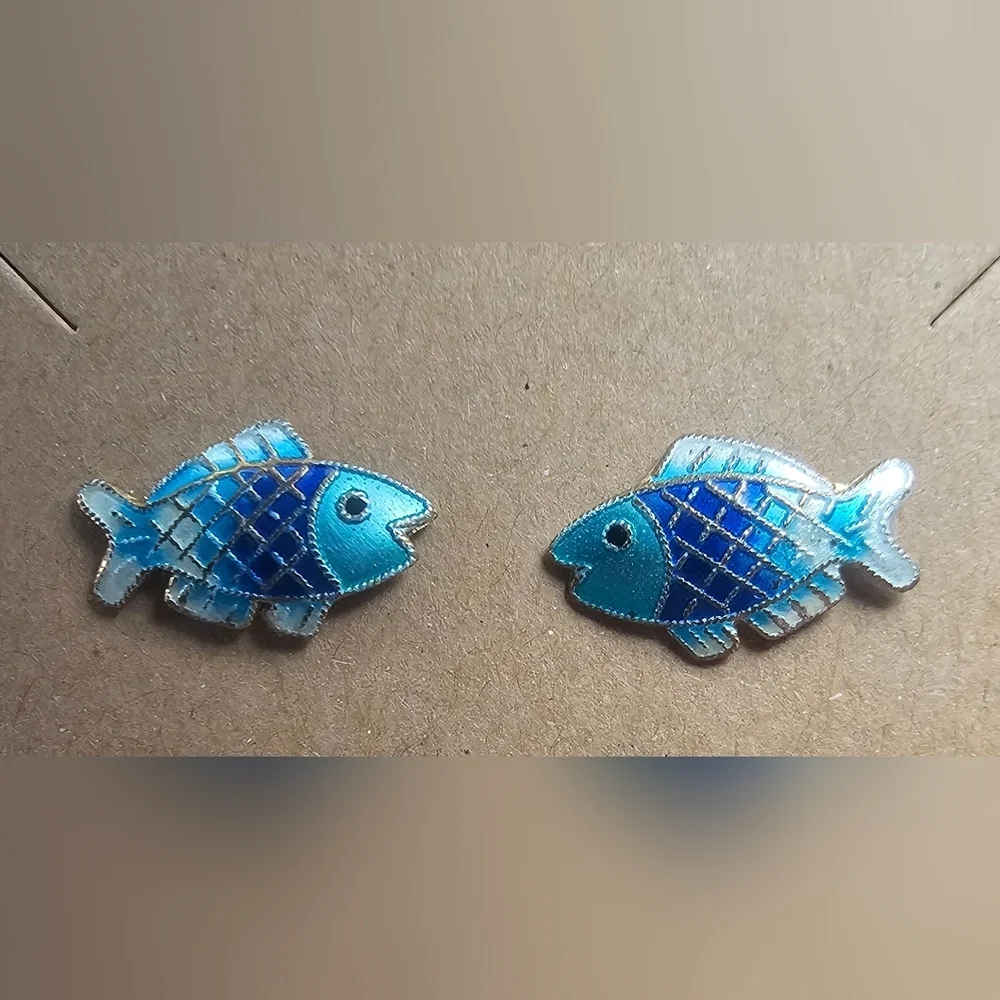 Vintage Sterling Gold Plated Handmade Enamel Cloisonne Fish Shape Stud Earrings - Picture 2 of 6